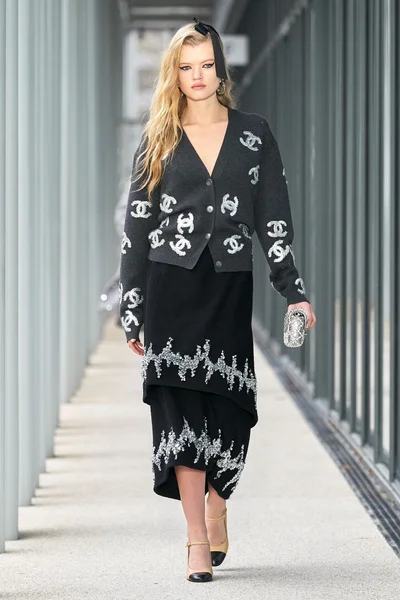 Look 37